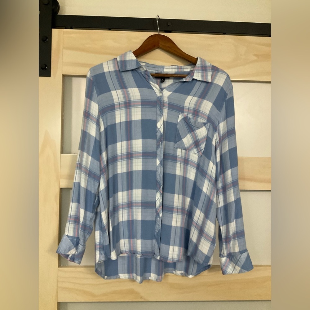 ✨ Well Worn Blue Plaid Button Front Flannel Shirt – Women’s M ✨